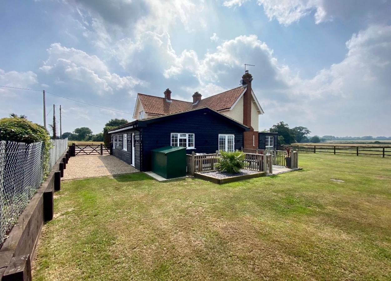 Villa Near Woodbridge The Annexe Eyke Fantastic Views With Dog Secure Garden And Paddock Esterno foto